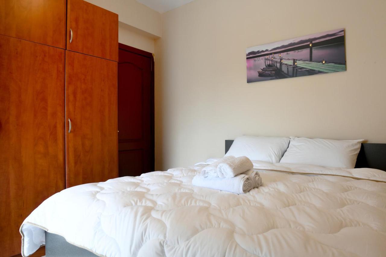 Papi'S Free Parking Apartments 2 - 2 Bedroom アレクサンドルポリス エクステリア 写真