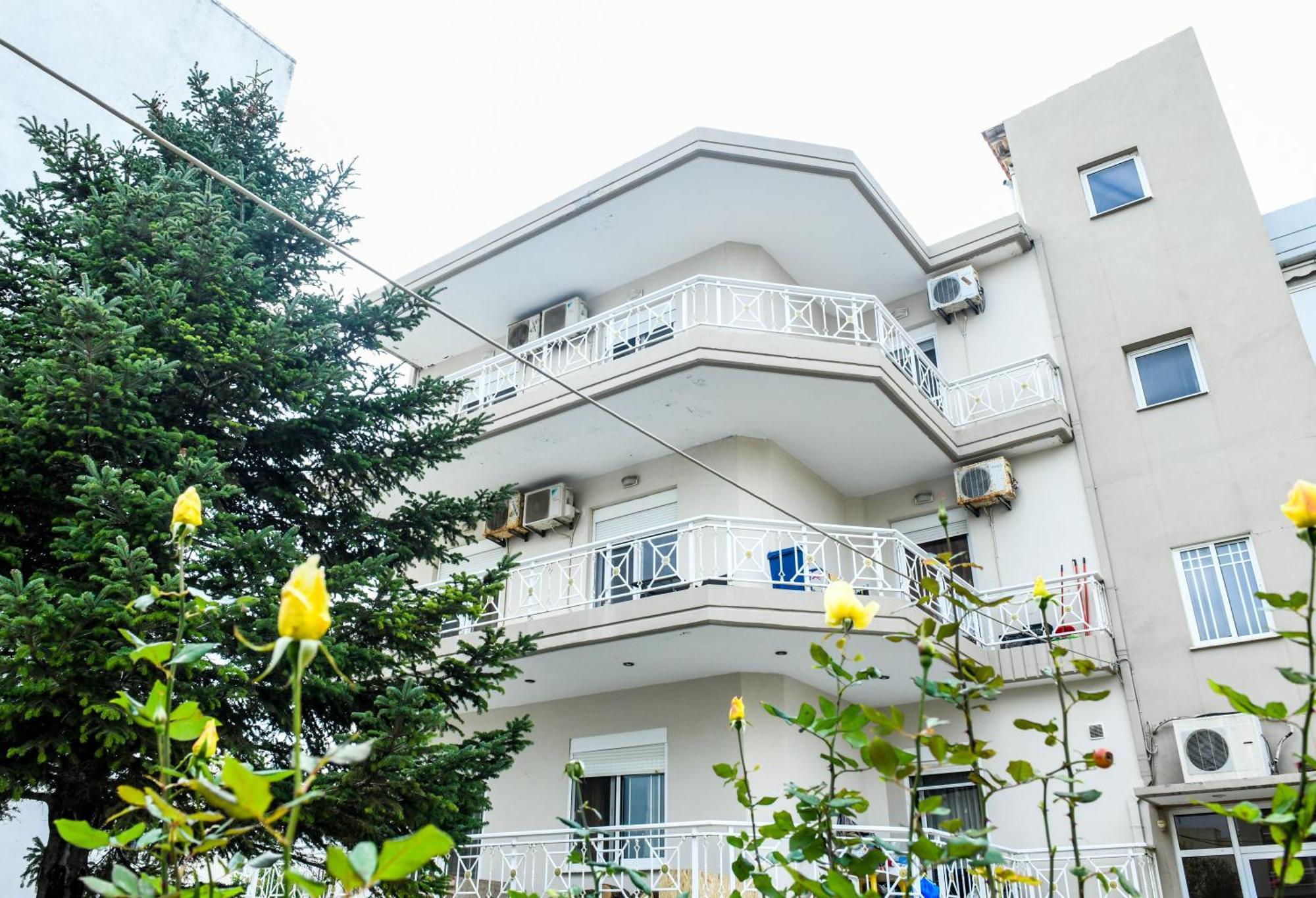 Papi'S Free Parking Apartments 2 - 2 Bedroom アレクサンドルポリス エクステリア 写真