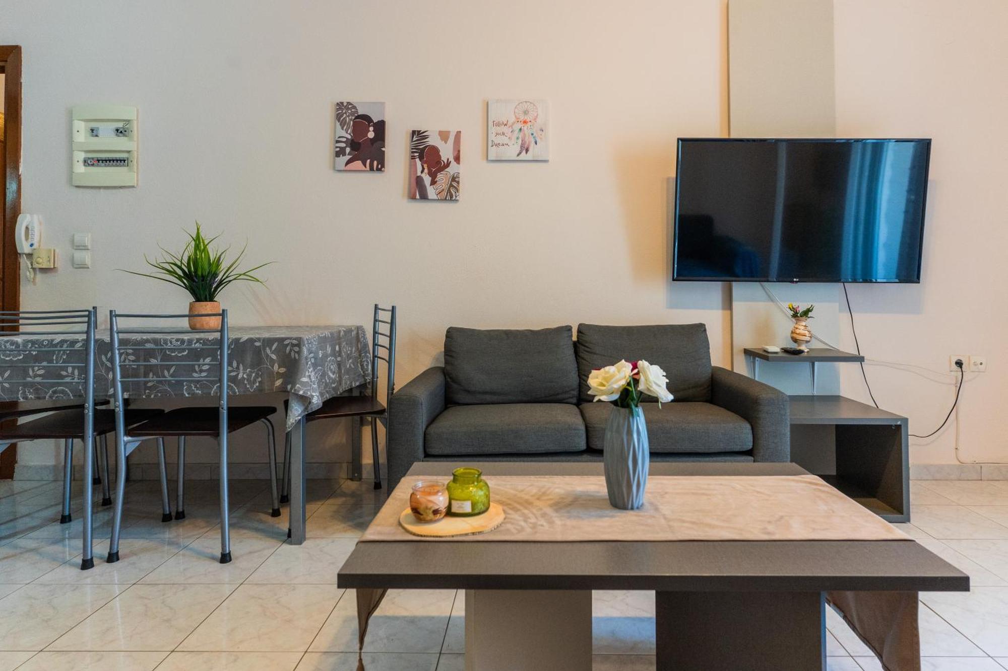 Papi'S Free Parking Apartments 2 - 2 Bedroom アレクサンドルポリス エクステリア 写真