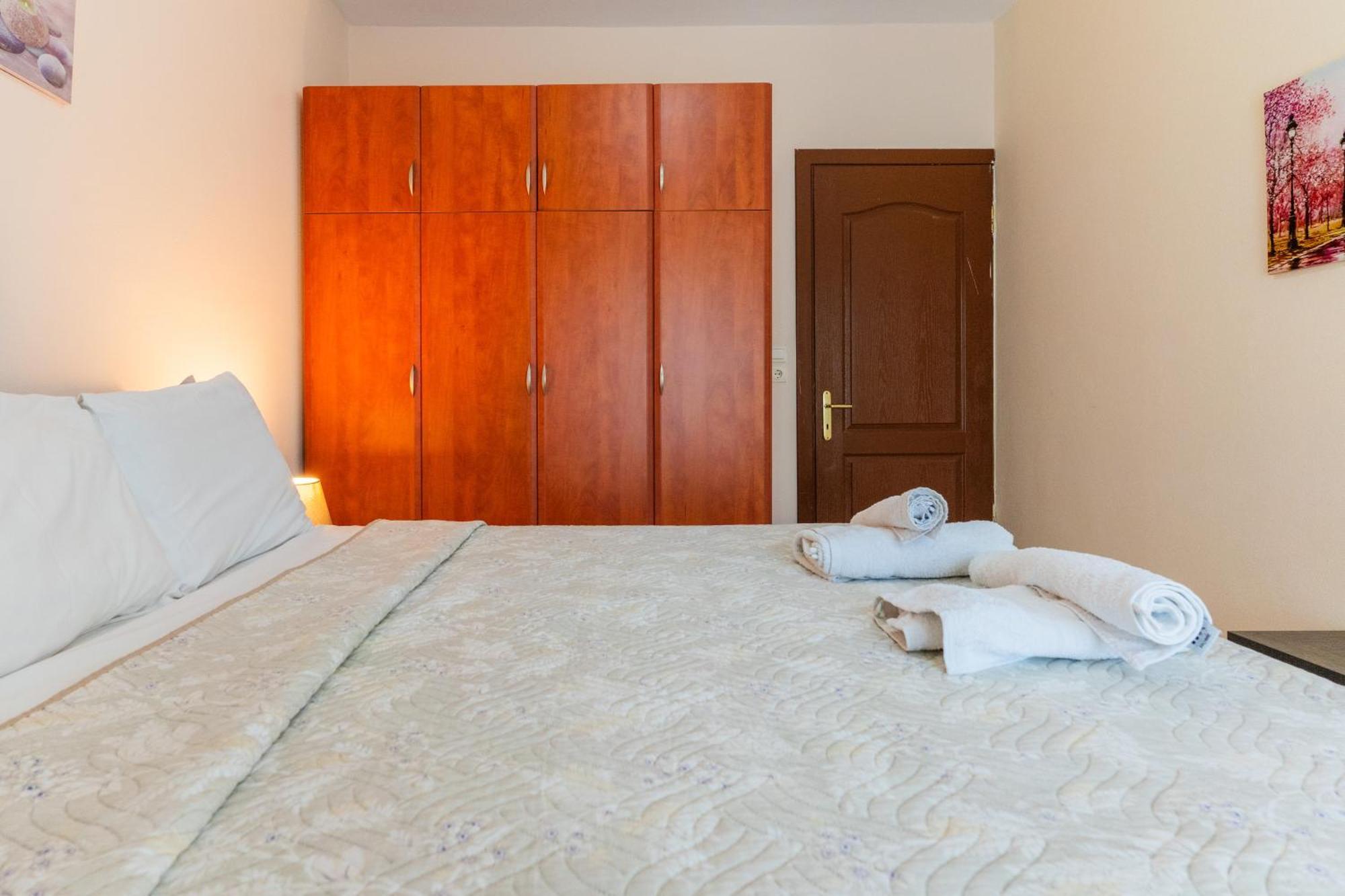 Papi'S Free Parking Apartments 2 - 2 Bedroom アレクサンドルポリス エクステリア 写真